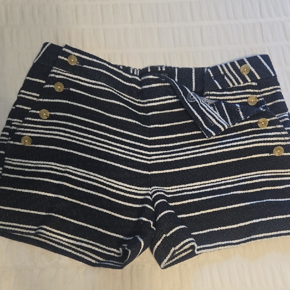 💥Banana Republic High Waist Blue and White Striped Shorts